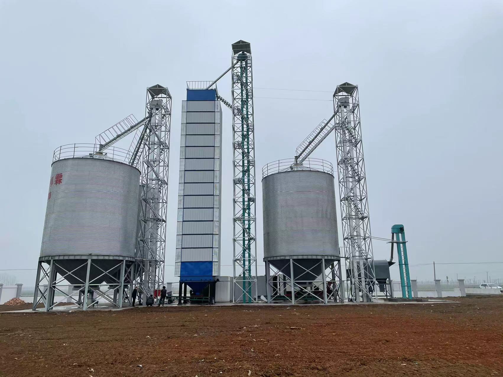 糧食烘干塔200噸.jpg 200噸烘干塔設備價格,糧食烘干塔200噸多少錢.jpg