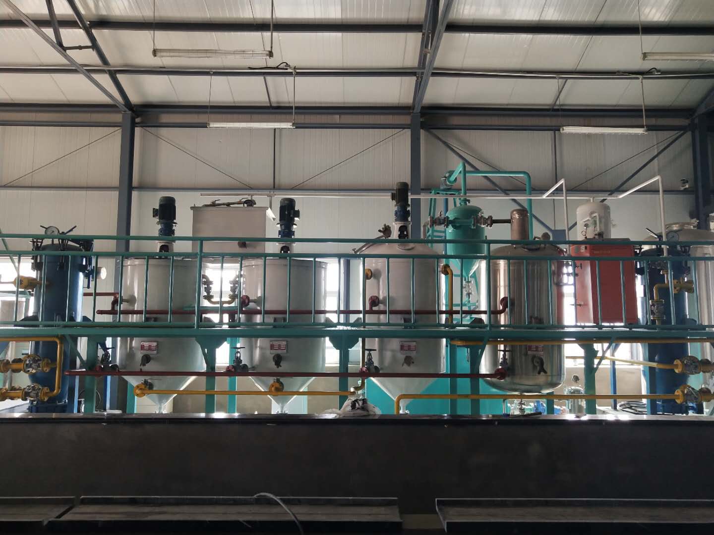 一級棉籽食用油的油脂提煉設備一套需要多少錢? .jpg 一級棉籽食用油的油脂提煉設備一套需要多少錢? .jpg